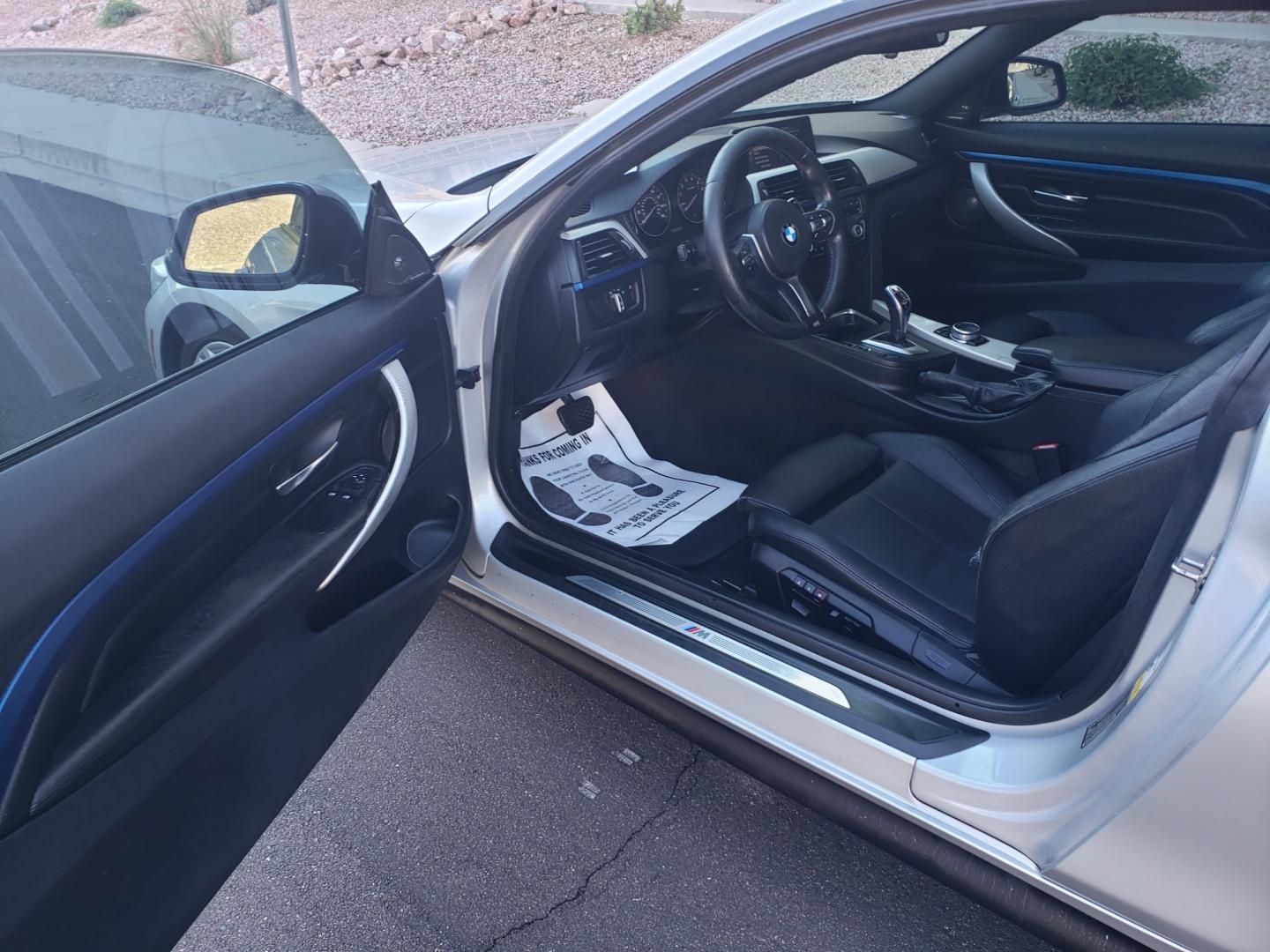 2014 /black BMW 4-Series 428I (WBA3N3C56EK) with an 2.0L L4 DOHC 16V engine, 6-Speed Automatic transmission, located at 323 E Dunlap Ave., Phoenix, AZ, 85020, (602) 331-9000, 33.567677, -112.069000 - 2014 BMW 428i,.......EXCELLENT condition, A Real Must See!!.... No accidents, Power everything, Stereo/CD Player, Phone sync, Bluetooth, backup camera, Ice cold ac, Clean black interior with black leather seats in near perfect condition, Gorgeous tinted sunroof, Tinted windows, power windows, power - Photo#8